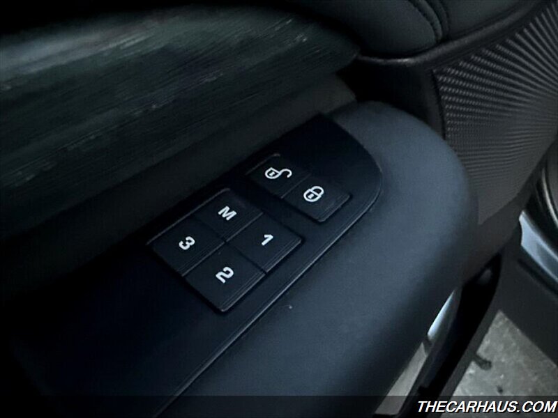 2017 Land Rover Discovery HSE   - Photo 28 - Roselle, IL 60172