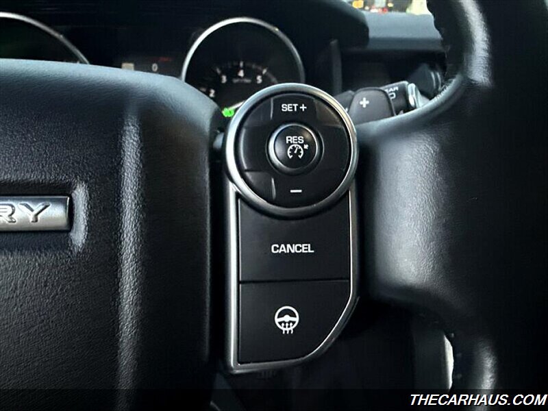 2017 Land Rover Discovery HSE   - Photo 23 - Roselle, IL 60172