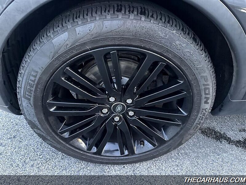 2017 Land Rover Discovery HSE   - Photo 38 - Roselle, IL 60172