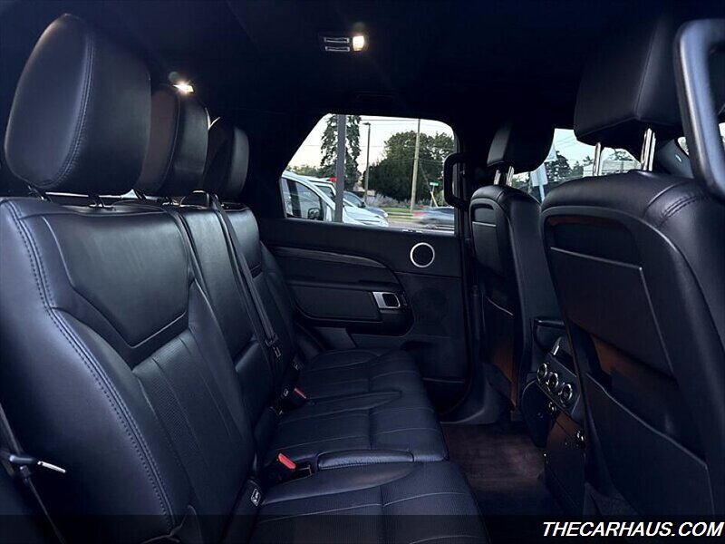 2017 Land Rover Discovery HSE   - Photo 17 - Roselle, IL 60172