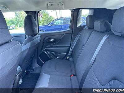 2020 Jeep Renegade Latitude   - Photo 13 - Roselle, IL 60172