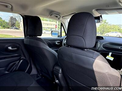2020 Jeep Renegade Latitude   - Photo 17 - Roselle, IL 60172