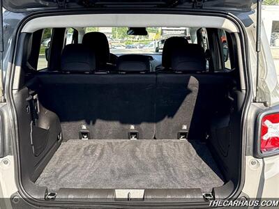 2020 Jeep Renegade Latitude   - Photo 41 - Roselle, IL 60172