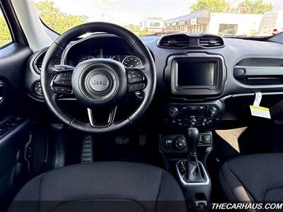 2020 Jeep Renegade Latitude   - Photo 22 - Roselle, IL 60172