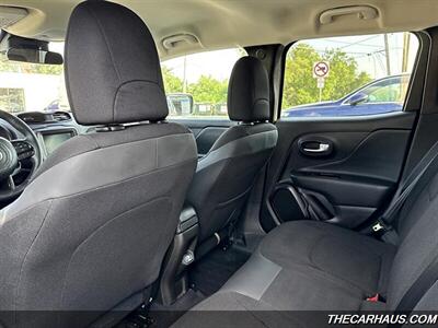 2020 Jeep Renegade Latitude   - Photo 12 - Roselle, IL 60172