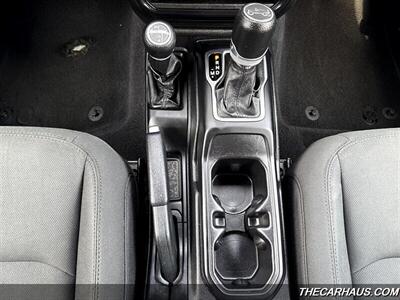 2018 Jeep Wrangler Unlimited Sport   - Photo 30 - Roselle, IL 60172