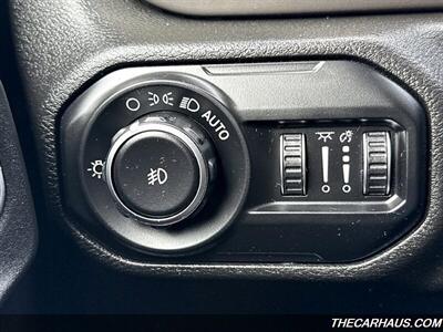 2018 Jeep Wrangler Unlimited Sport   - Photo 28 - Roselle, IL 60172