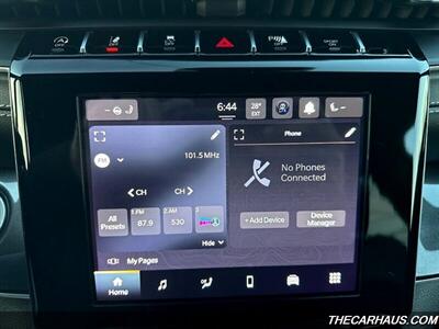 2021 Jeep Grand Cherokee L Altitude   - Photo 13 - Roselle, IL 60172