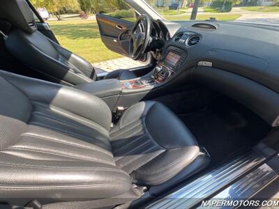 2011 Mercedes-Benz SL 550  Sport package - Photo 20 - Naperville, IL 60565