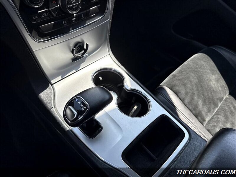 2015 Jeep Grand Cherokee Laredo   - Photo 29 - Roselle, IL 60172