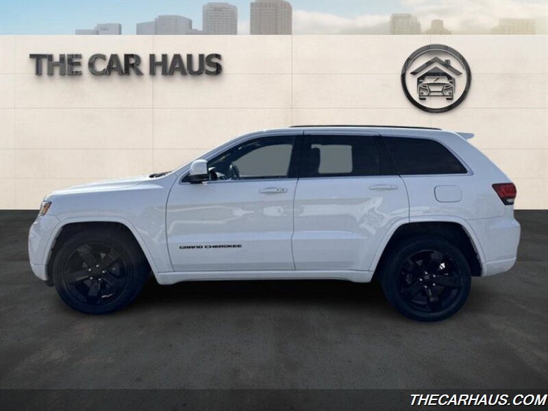 2015 Jeep Grand Cherokee Laredo   - Photo 6 - Roselle, IL 60172