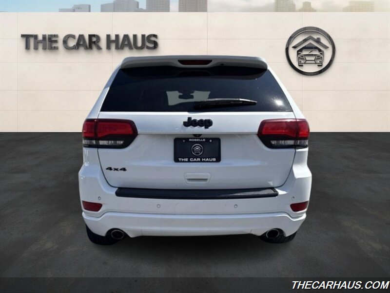 2015 Jeep Grand Cherokee Laredo   - Photo 3 - Roselle, IL 60172