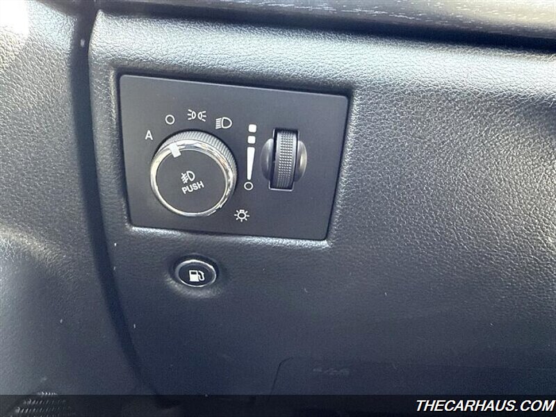 2015 Jeep Grand Cherokee Laredo   - Photo 26 - Roselle, IL 60172