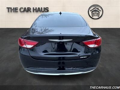 2015 Chrysler 200 Series Limited   - Photo 4 - Roselle, IL 60172