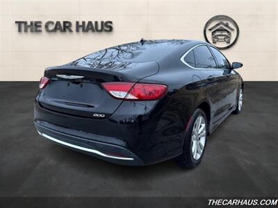 2015 Chrysler 200 Series Limited   - Photo 3 - Roselle, IL 60172