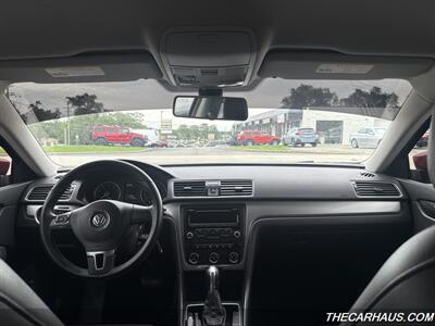 2015 Volkswagen Passat 1.8T S   - Photo 21 - Roselle, IL 60172