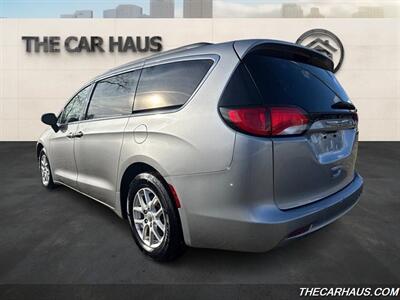 2020 Chrysler Voyager LXi   - Photo 5 - Roselle, IL 60172