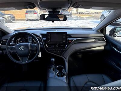 2024 Toyota Camry SE   - Photo 21 - Roselle, IL 60172