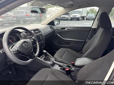 2016 Volkswagen Jetta 1.4T S   - Photo 10 - Roselle, IL 60172