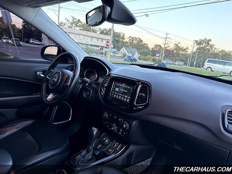 2018 Jeep Compass Latitude   - Photo 19 - Roselle, IL 60172