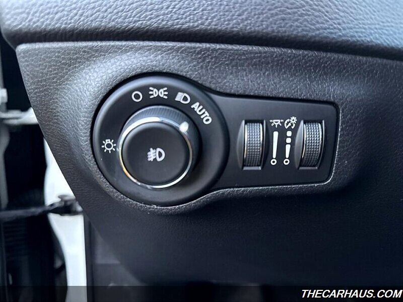 2018 Jeep Compass Latitude   - Photo 25 - Roselle, IL 60172