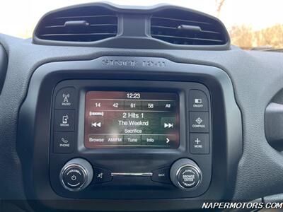 2016 Jeep Renegade Latitude   - Photo 13 - Roselle, IL 60172