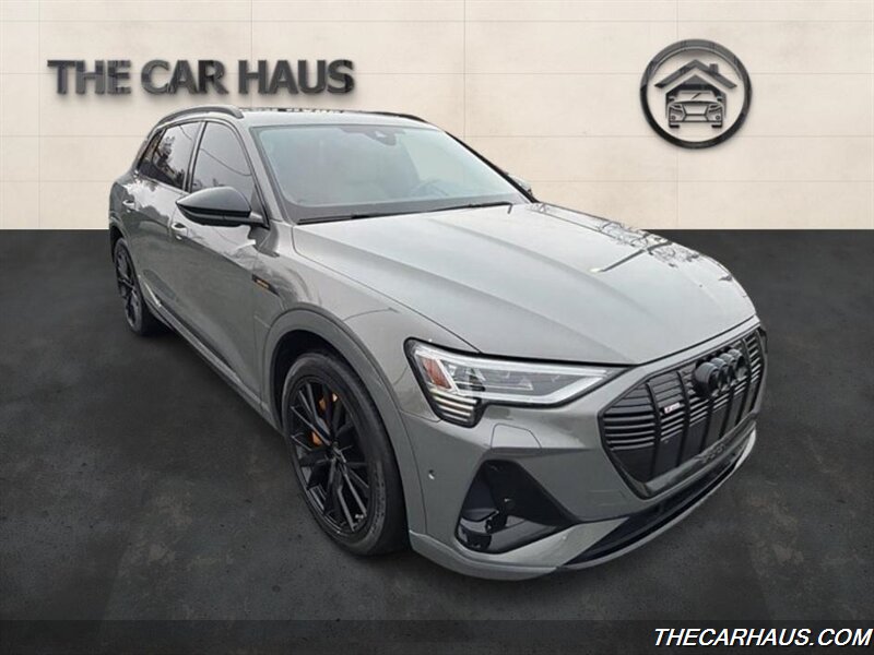 2022 Audi e-tron quattro Chronos  