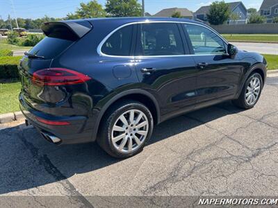 2015 Porsche Cayenne S   - Photo 2 - Naperville, IL 60565