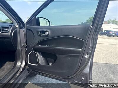 2019 Jeep Compass Latitude   - Photo 20 - Roselle, IL 60172