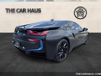 2016 BMW i8   - Photo 4 - Roselle, IL 60172