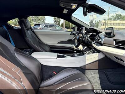 2016 BMW i8   - Photo 16 - Roselle, IL 60172