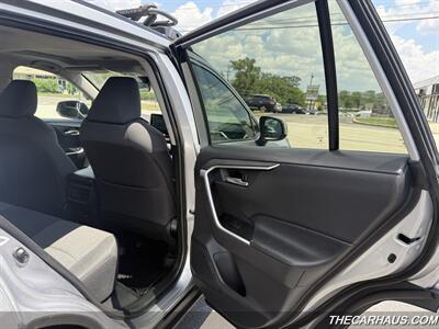 2020 Toyota RAV4 XLE   - Photo 31 - Roselle, IL 60172