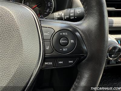 2020 Toyota RAV4 XLE   - Photo 12 - Roselle, IL 60172