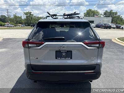 2020 Toyota RAV4 XLE   - Photo 4 - Roselle, IL 60172