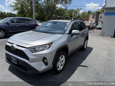 2020 Toyota RAV4 XLE   - Photo 7 - Roselle, IL 60172