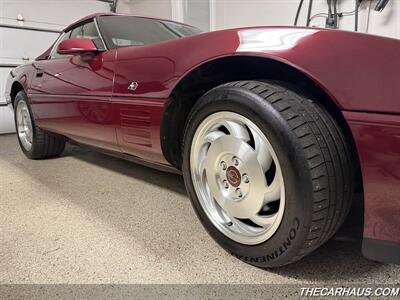 1993 Chevrolet Corvette 40th Anniversary   - Photo 31 - Roselle, IL 60172