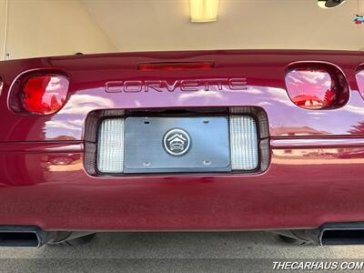 1993 Chevrolet Corvette 40th Anniversary   - Photo 11 - Roselle, IL 60172