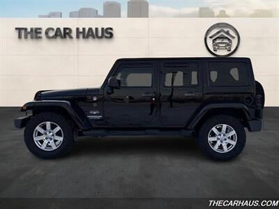 2012 Jeep Wrangler Unlimited Sahara   - Photo 8 - Roselle, IL 60172