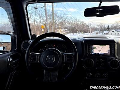 2012 Jeep Wrangler Unlimited Sahara   - Photo 26 - Roselle, IL 60172