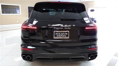 2016 Porsche Cayenne Turbo   - Photo 5 - San Diego, CA 92126