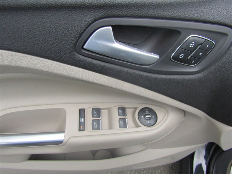 2013 Ford Escape SEL - Photo 12 - Haddon Twp, NJ 08107