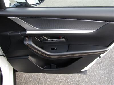 2024 Mazda CX-90 Plug-in Hybrid AWD,NAV,HUD,DR.ASST PKG,TECH PKG,SILVER CERTIFIED   - Photo 24 - Haddon Twp, NJ 08107