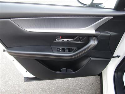 2024 Mazda CX-90 Plug-in Hybrid AWD,NAV,HUD,DR.ASST PKG,TECH PKG,SILVER CERTIFIED   - Photo 13 - Haddon Twp, NJ 08107