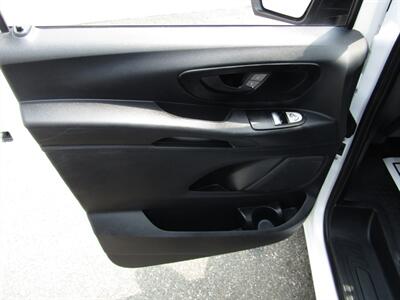 2016 Mercedes-Benz Metris CONV PKG,PWR PKG,RVC,SILVER CERTIFIED   - Photo 30 - Haddon Twp, NJ 08107