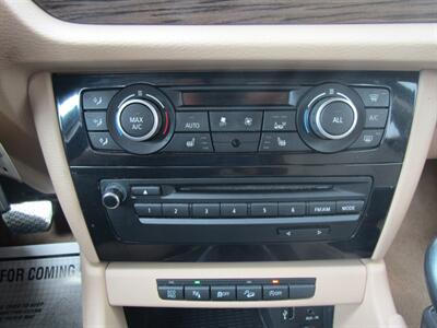 2014 BMW X1 AWD, NAV,PREM PKG,CONV PKG,RVC,SILVER CERTIFIED - Photo 17 - Haddon Twp, NJ 08107