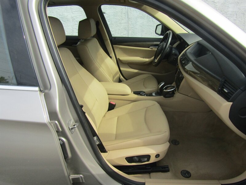 2014 BMW X1 AWD, NAV,PREM PKG,CONV PKG,RVC,SILVER CERTIFIED - Photo 30 - Haddon Twp, NJ 08107