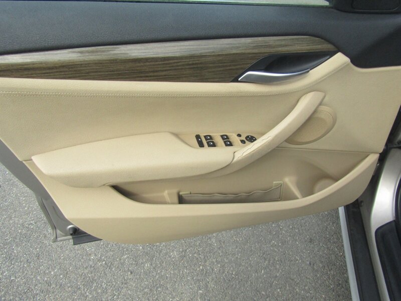 2014 BMW X1 AWD, NAV,PREM PKG,CONV PKG,RVC,SILVER CERTIFIED - Photo 20 - Haddon Twp, NJ 08107