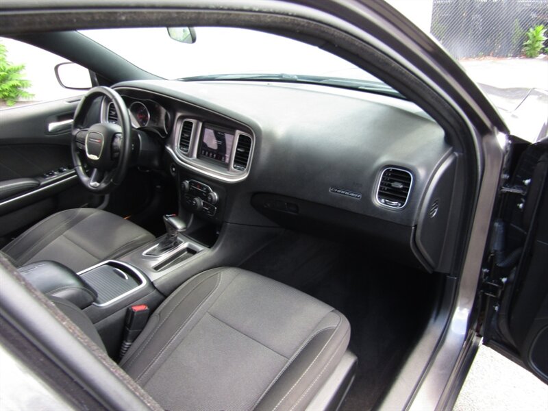 2019 Dodge Charger SXT,CONV PKG,RVC,SIVER CERTIFIED - Photo 42 - Haddon Twp, NJ 08107