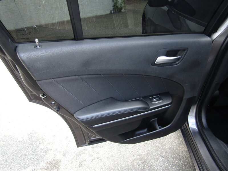 2019 Dodge Charger SXT,CONV PKG,RVC,SIVER CERTIFIED - Photo 32 - Haddon Twp, NJ 08107