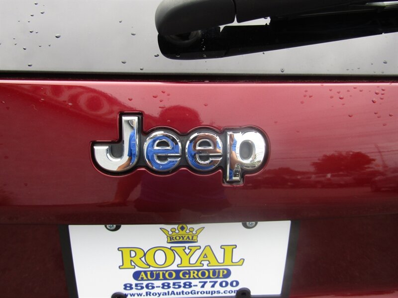 2019 Jeep Cherokee AWD,CONV PKG,RVC,SILVER CERTIFIED - Photo 26 - Haddon Twp, NJ 08107